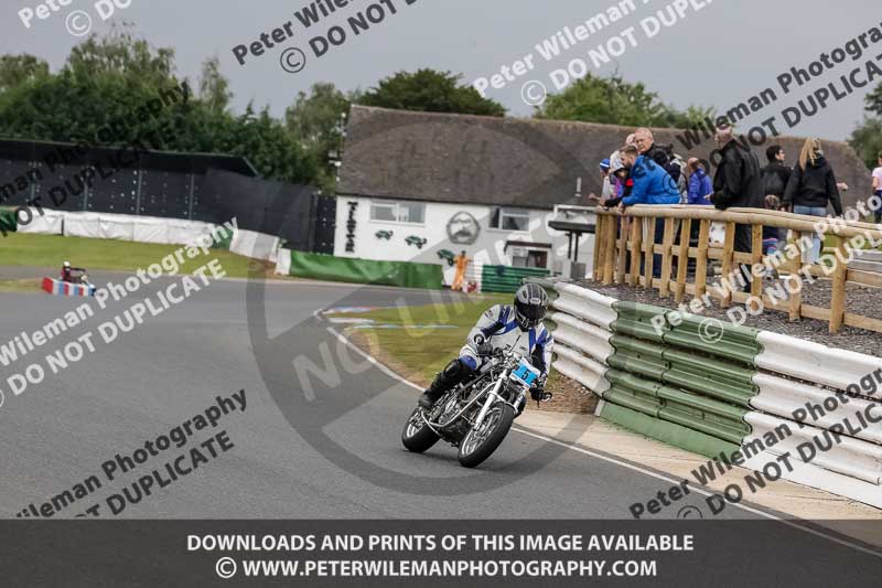 Vintage motorcycle club;eventdigitalimages;mallory park;mallory park trackday photographs;no limits trackdays;peter wileman photography;trackday digital images;trackday photos;vmcc festival 1000 bikes photographs